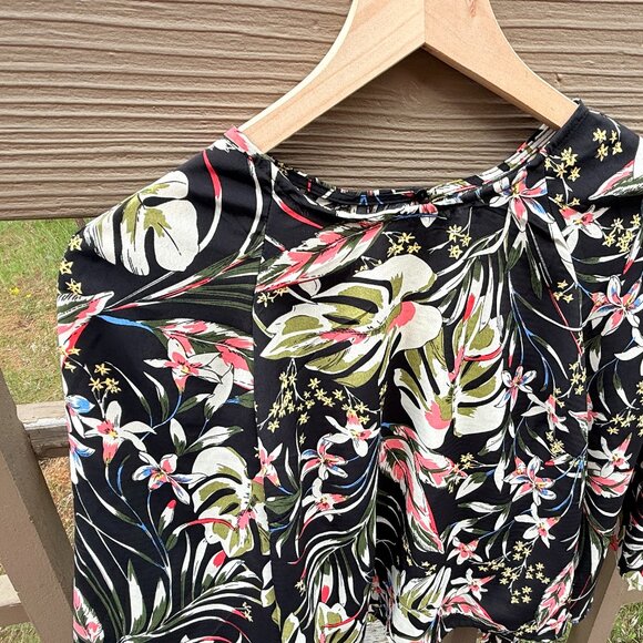 EUC Code x Mode Black Tropical Print Tie-Back Blouse - Picture 7 of 12